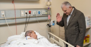 Başbakan Yıldırım 15 Temmuz Gazisini ziyaret etti