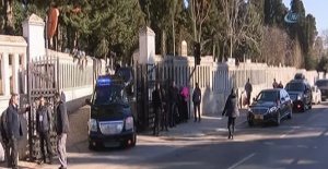 Cumhurbaşkanı Erdoğan anne ve babasının kabrini ziyaret etti