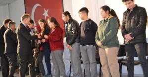Korkuteli’de başarılı öğrencilere ödül