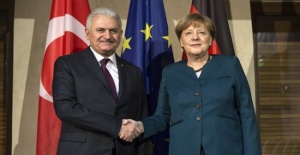 Binali Yıldırım, Merkel ile görüştü