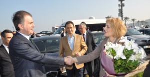 Bakan Çelik, ’’Muhalefete izin veriyorlar da bize neden izin vermiyorlar’’