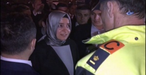 Bakan Kaya, Hollanda polisi ile tartıştı