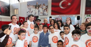 Bayraklı’da down sendromlulara rengarenk etkinlik