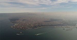 İstanbul'u kaplayan yoğun sis havadan görüntülendi