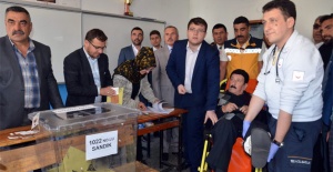 15 Temmuz gazisi oyunu sedyede kullandı