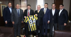 Vali Vasip Şahin’den, Aziz Yıldırım’a ziyaret