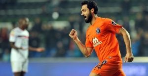 Ünlü futbolcu gözaltına alındı