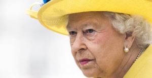 Kraliçe Elizabeth tahtı bırakıyor mu?