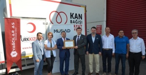 MÜSİAD İzmir’den “güvenli kan teminine” destek