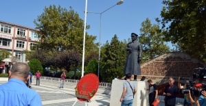 CHP’nin kuruluş töreninde bayrak krizi