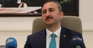 Adalet Bakanı Gül'den personel müjdesi
