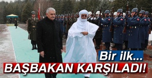 Bir ilk! Başbakan karşıladı...