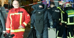Berlin'de şüpheli paket alarmı