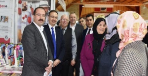 Kemalpaşa’da kitap fuarı