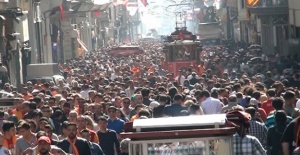 Taksim'de insan seli