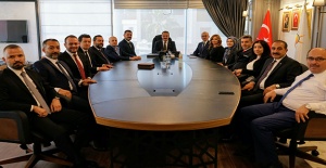 AK Parti İzmir'de Yürütme kurulu belli oldu
