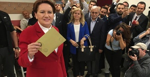 Akşener, oyunu Beylerbeyi'nde kullandı