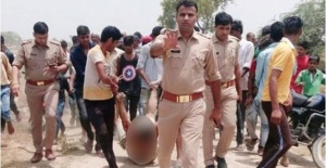 Hindistan polisi o görüntüler sonrası özür diledi