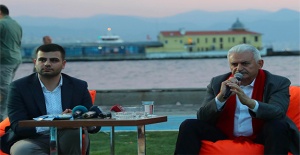 İlk kez oy kullanacak 330 bin İzmirli gence sürpriz!
