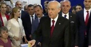 MHP Genel Başkanı Devlet Bahçeli oyunu kullandı
