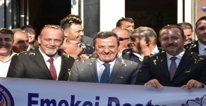 İzmir'de Ziyaretler Son Hız Devam Ediyor