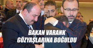 Bakan Varank gözyaşlarına boğuldu