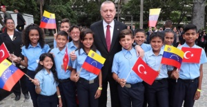Cumhurbaşkanı Erdoğan, Simon Bolivar Anıt Mezarı'nı ziyaret etti