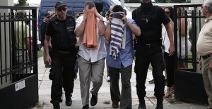 Yunanistan'a kaçan darbeciler için karar