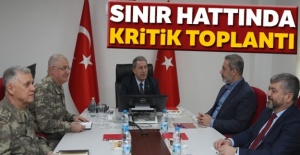 Bakan Akar, sınırda komutanlar ve MİT Başkanı Fidan ile görüştü