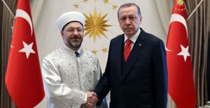 Cumhurbaşkanı Erdoğan, Diyanet İşleri Başkanı Erbaş'ı kabul etti