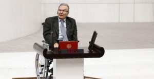 CHP Antalya milletvekili Deniz Baykal yemin etti