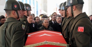 Şehit helikopter pilotuna son görev