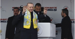 Cumhurbaşkanı Erdoğan yıllar sonra aynı meydanda aynı şiiri okudu!