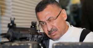 Cumhurbaşkanı Yardımcısı Oktay, yerli silahla atış yaptı
