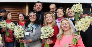 Zeybekci’nin İzmir’e ilk armağanı!