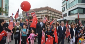Aliağa’da binlerce kişiden milli egemenlik yürüyüşü