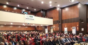 “Namazla Diriliş” konferansına büyük ilgi