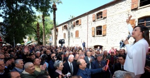 Sengel, mazbatasını alarak ilk kadın başkan oldu