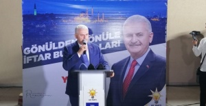 Binali Yıldırım, minibüs esnafıyla sahurda bir araya geldi