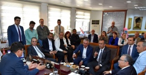 CHP’li vekillerden Başkan Özcan’a ziyaret