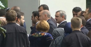 Cumhurbaşkanı Erdoğan, AK Parti İstanbul İl Başkanlığı'na geldi