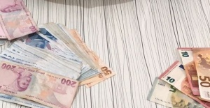 FETÖ/PDY üyesinin evinden para listesinin yer aldığı ajanda çıktı