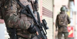 Hakkari’de terör operasyonu: 4 gözaltı