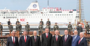 Samsun’da 19 Mayıs kutlamasına damga vuran “birlik pozu”