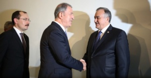 Bakan Akar'dan MHP Grubuna ziyaret