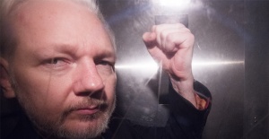 İsveç Mahkemesi Assange'ı tutuklama talebini reddetti