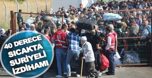 40 derece sıcakta Suriyeli izdihamı