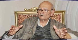 Eski Devlet Bakanı Süleyman Arif Emre hayatını kaybetti
