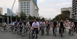 AK Parti Gençlik Kolları’ndan bisikletli kutlama