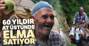 60 yıldır at üstünde elma satıyor
